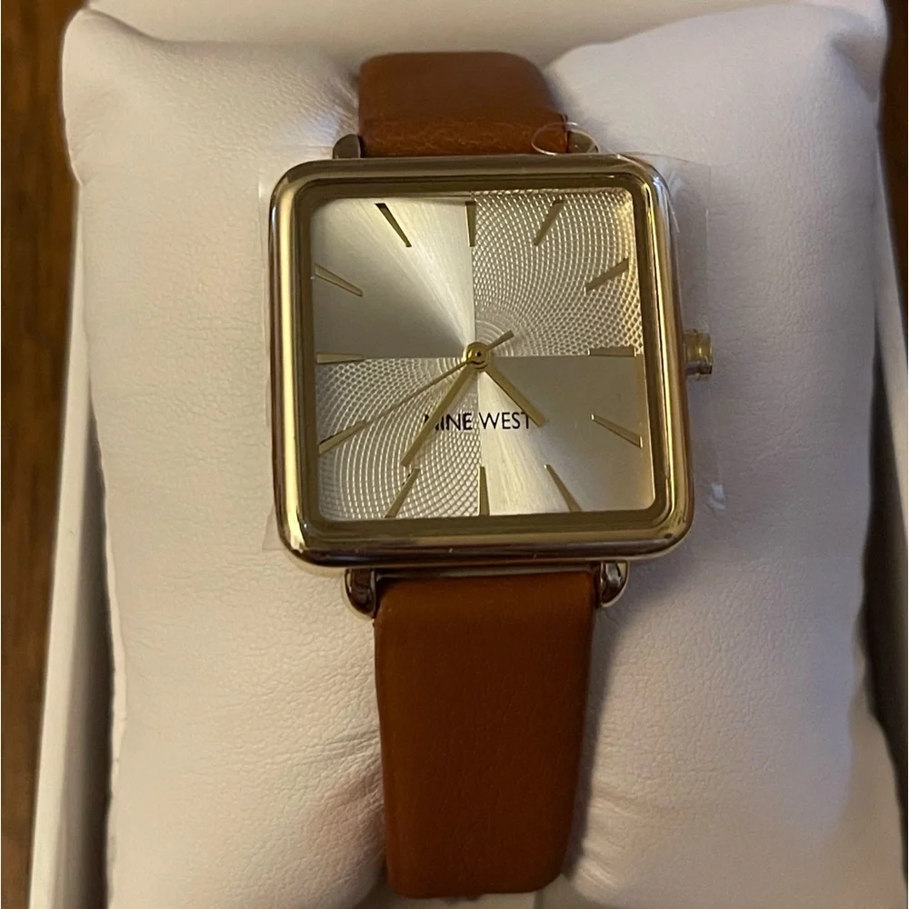 Nine West watch never worn, brand new!